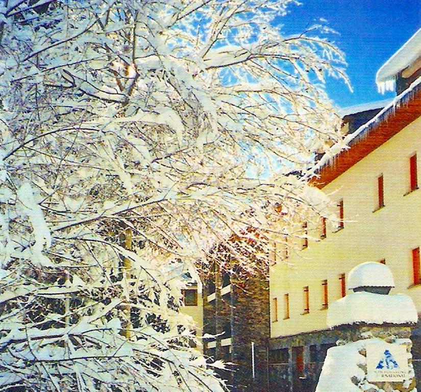 Alberg La Molina Xanascat Exteriör bild